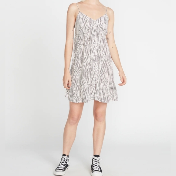 Volcom stone grown Mini Dress sz small (4/6) - Picture 2 of 9